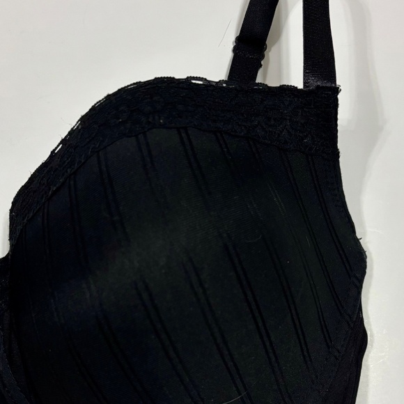 Women’s Body Embrace Lace Accent Bra Size 38DD - Picture 3 of 7